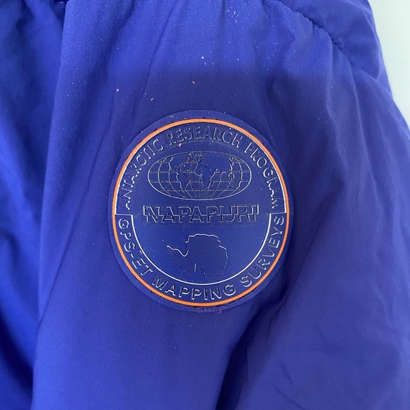 Winter jacket - Picture 2 of 5